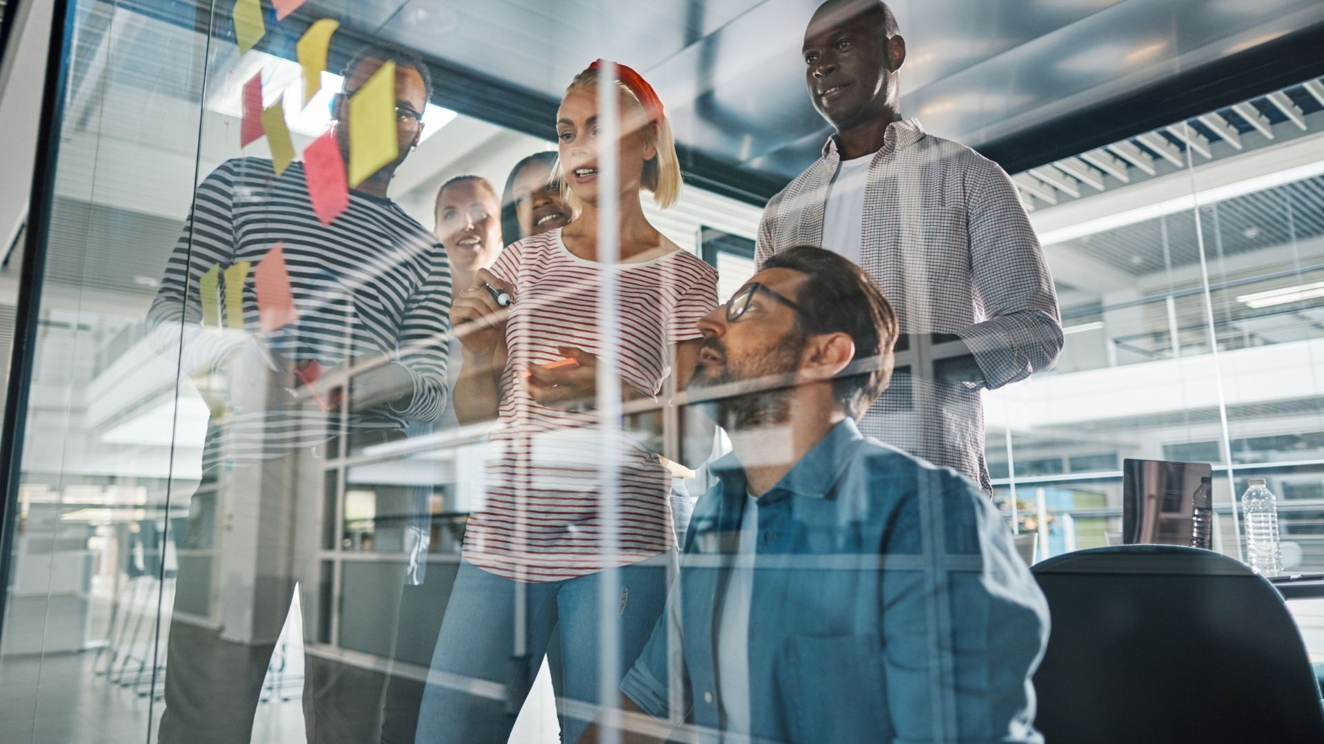 Lire la suite à propos de l’article Tendances Entrepreneuriat 2024 : Innovations et Secteurs à Surveiller pour les entrepreneurs